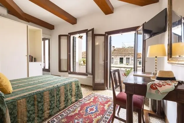 Süit, 2 Yatak Odası, 2 Banyolu, Kanal Manzaralı