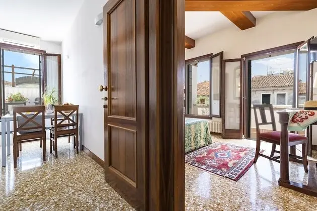 Süit, 2 Yatak Odası, 2 Banyolu, Kanal Manzaralı