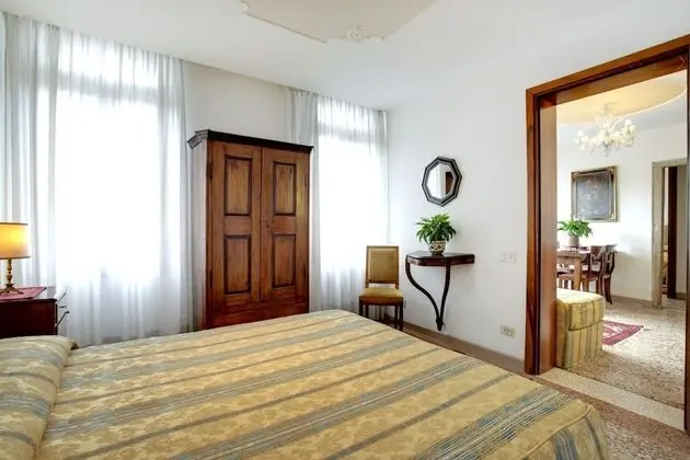 Süit, 2 Yatak Odası, Kanal Manzaralı