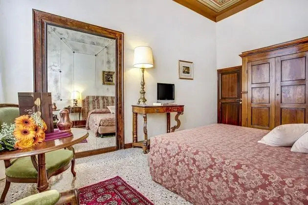 Superior Tek Büyük veya İki Ayrı Yataklı Oda, Şehir Manzaralı