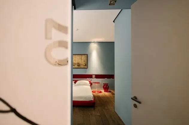 Design Tek Büyük Yataklı Oda, 1 Çift Kişilik Yatak (Design)