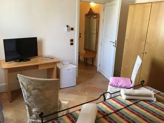 Classic Tek Büyük veya İki Ayrı Yataklı Oda