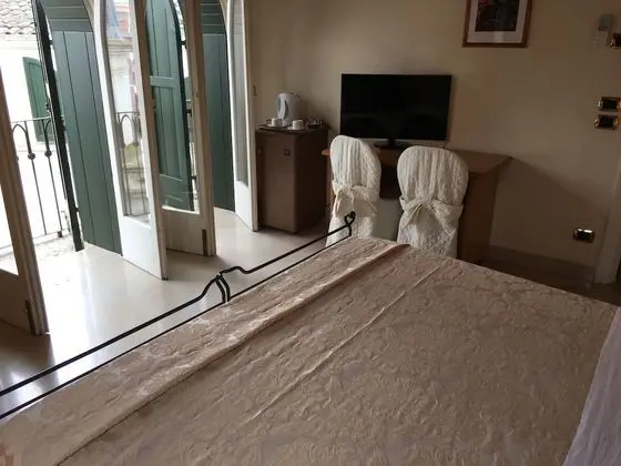 Standard Tek Büyük veya İki Ayrı Yataklı Oda, Balkon