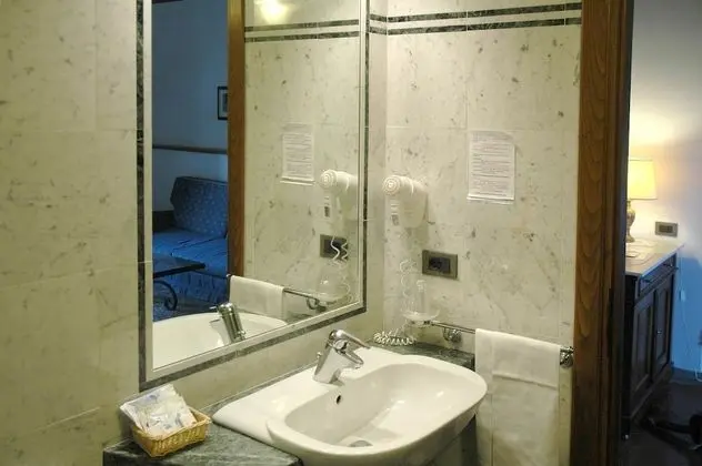 Comfort Tek Büyük veya İki Ayrı Yataklı Oda, Tepe Manzaralı