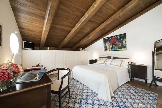 Superior Tek Büyük Yataklı Oda