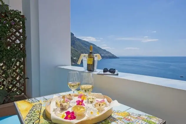 Superior Tek Büyük Yataklı Oda, Deniz Manzaralı