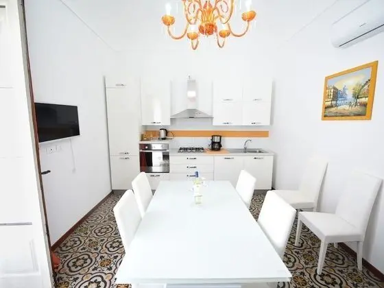 Apart Daire, Birden Çok Yatak, Balkon