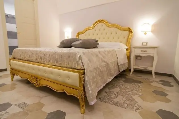 Deluxe Tek Büyük Yataklı Oda (Mannarazzi)
