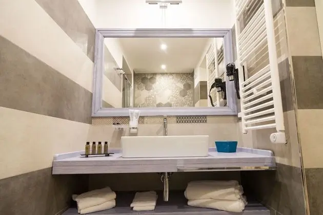 Deluxe Tek Büyük Yataklı Oda (Mannarazzi)
