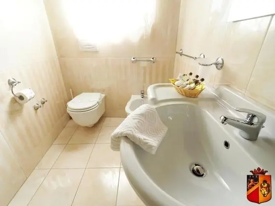 Standard Tek Büyük veya İki Ayrı Yataklı Oda