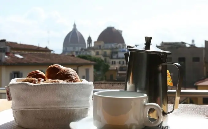 Tek Büyük Yataklı Oda (Cathedral view)