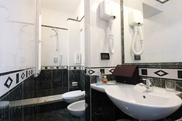 Tek Büyük Yataklı Oda (Cathedral view)