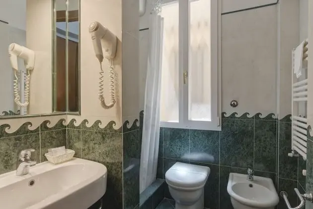 Tek Büyük Yataklı Oda (Cathedral view)