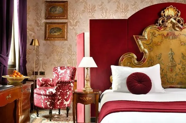 Luxury Süit, Kanal Manzaralı