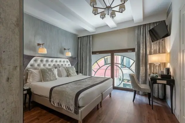 Classic Tek Büyük veya İki Ayrı Yataklı Oda