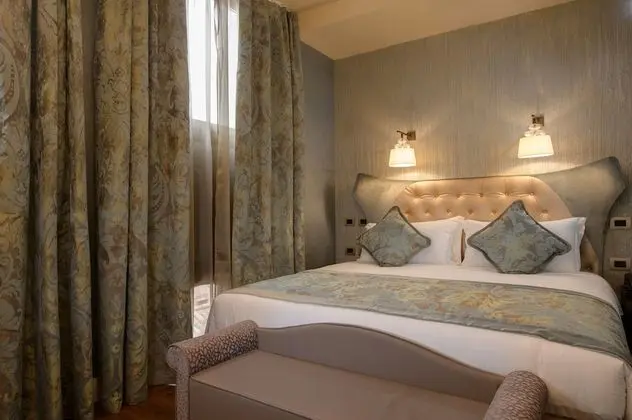 Economy Tek Büyük veya İki Ayrı Yataklı Oda