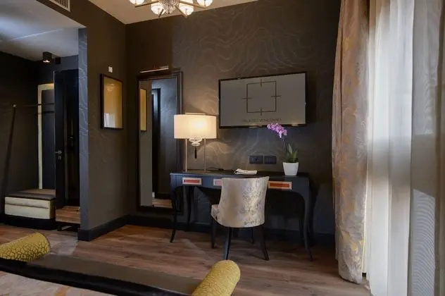 Superior Tek Büyük veya İki Ayrı Yataklı Oda