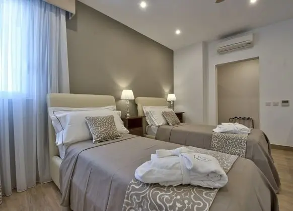 Süit, 2 Yatak Odası, Bahçe Manzaralı