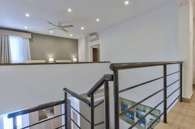 Süit, 2 Yatak Odası, Bahçe Manzaralı