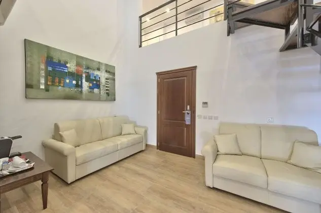 Süit, 2 Yatak Odası, Bahçe Manzaralı