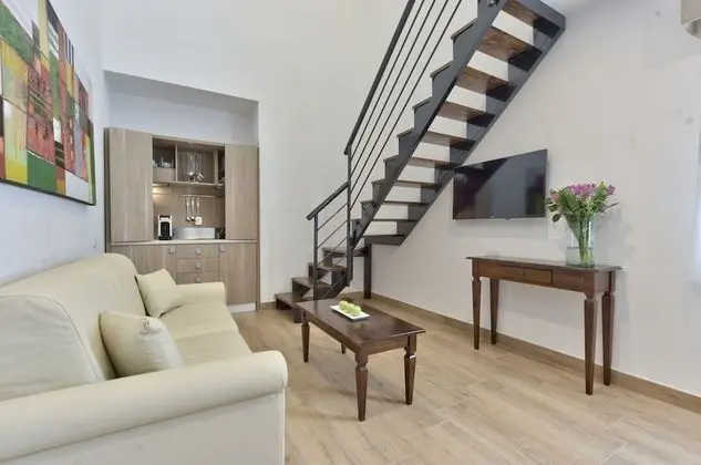 Süit, Bahçe Manzaralı (Duplex )