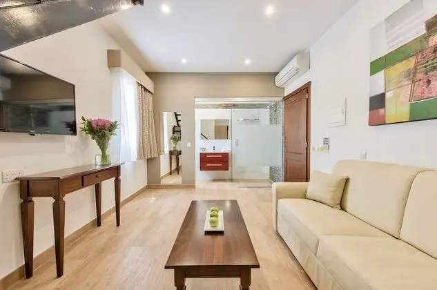 Süit, Bahçe Manzaralı (Duplex )