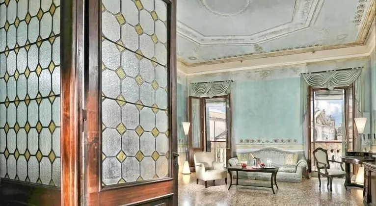 Deluxe Süit, Balkon