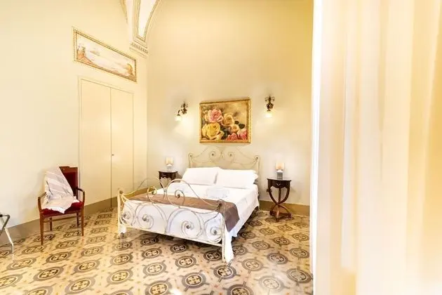 Tek Büyük Yataklı Oda, 1 Çift Kişilik Yatak