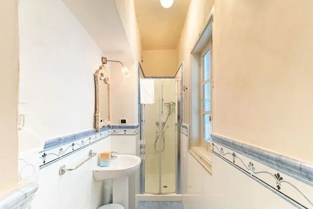 Tek Büyük Yataklı Oda, 1 Çift Kişilik Yatak