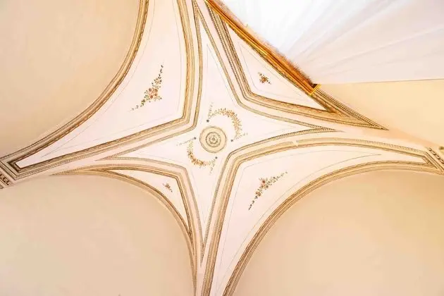 Tek Büyük Yataklı Oda, 1 Çift Kişilik Yatak