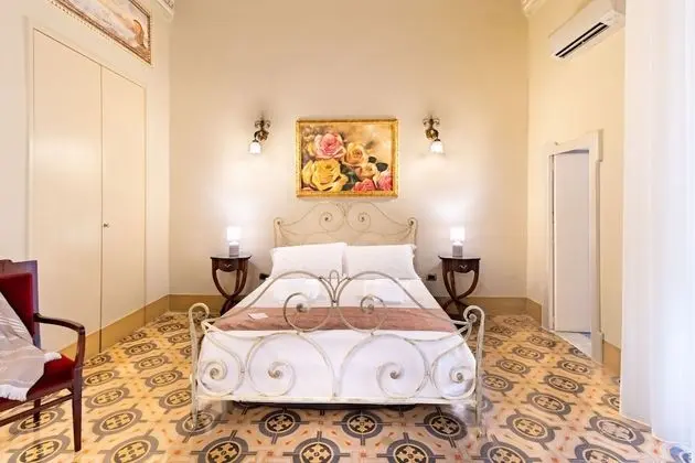 Tek Büyük Yataklı Oda, 1 Çift Kişilik Yatak