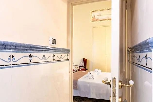 Tek Büyük Yataklı Oda, 1 Çift Kişilik Yatak