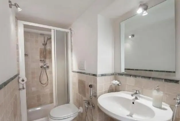 Standard Tek Büyük Yataklı Oda (2 pax)