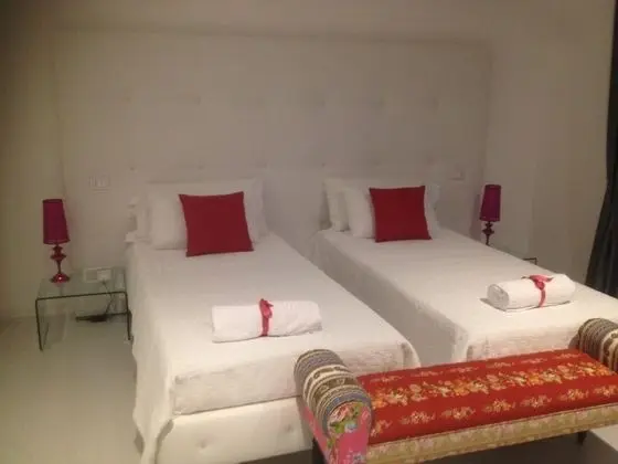 Superior Tek Büyük veya İki Ayrı Yataklı Oda