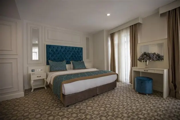 Corner Suite
