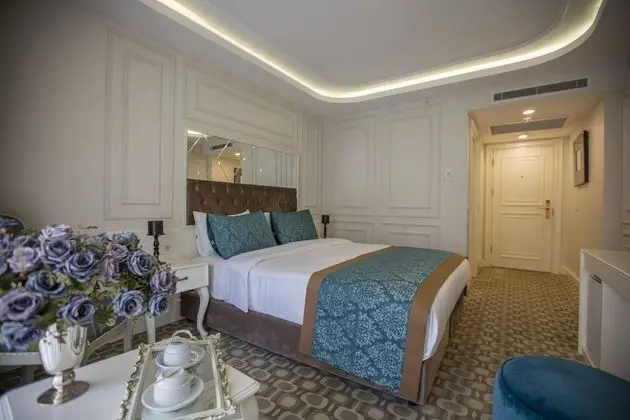 Deluxe Tek Büyük Yataklı Oda
