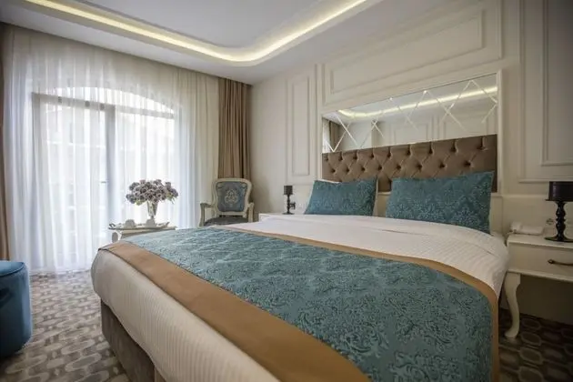 Deluxe Tek Büyük Yataklı Oda
