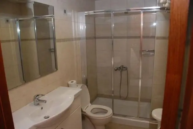Apart Daire, Havuz Manzaralı