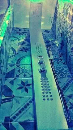 Deluxe Tek Büyük Yataklı Oda, Banyolu/Duşlu