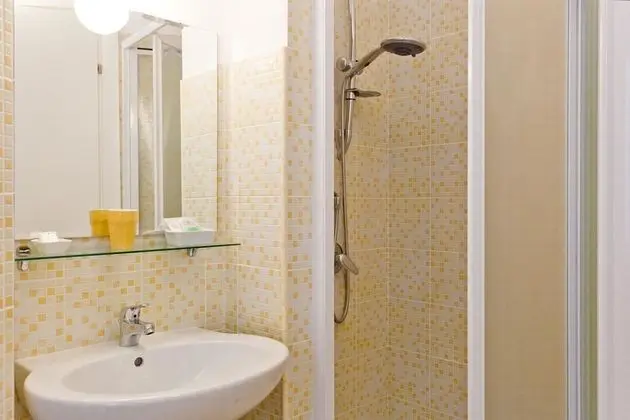 Tek Büyük Yataklı Oda, Özel Banyo (external 1)