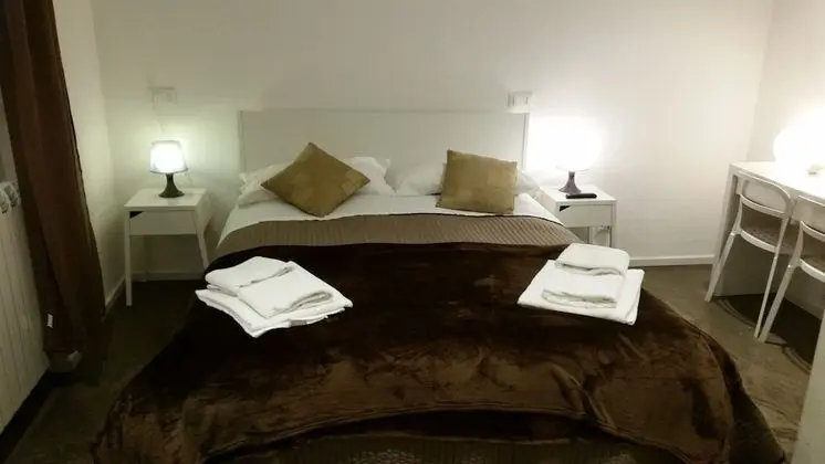 Comfort Tek Büyük Yataklı Oda