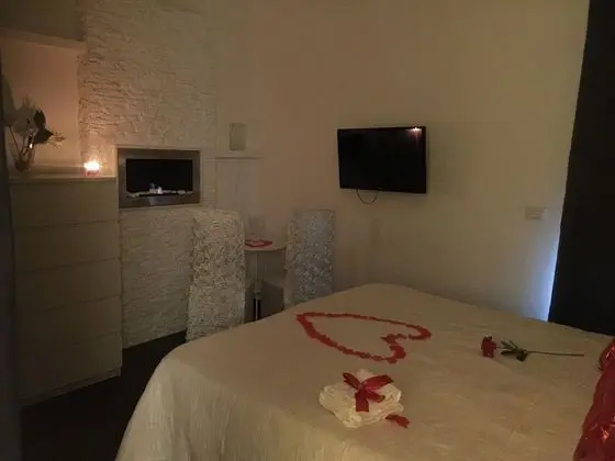 Deluxe Tek Büyük Yataklı Oda, 1 Çift Kişilik Yatak, Deniz Manzaralı, Denize Bakan