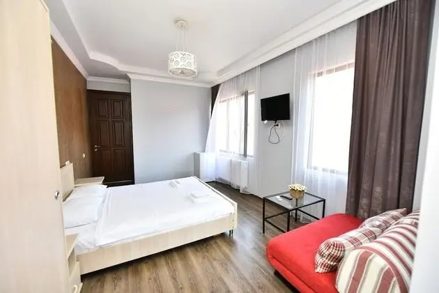 Tek Büyük Yataklı Oda, Balkon
