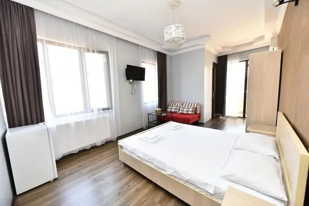 Tek Büyük Yataklı Oda, Balkon