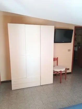 Üç Kişilik Oda