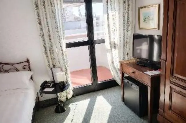 Tek Kişilik Oda