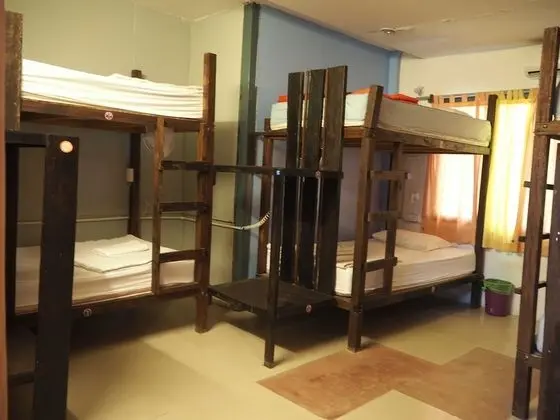 6-Bed Mixed Dormitory