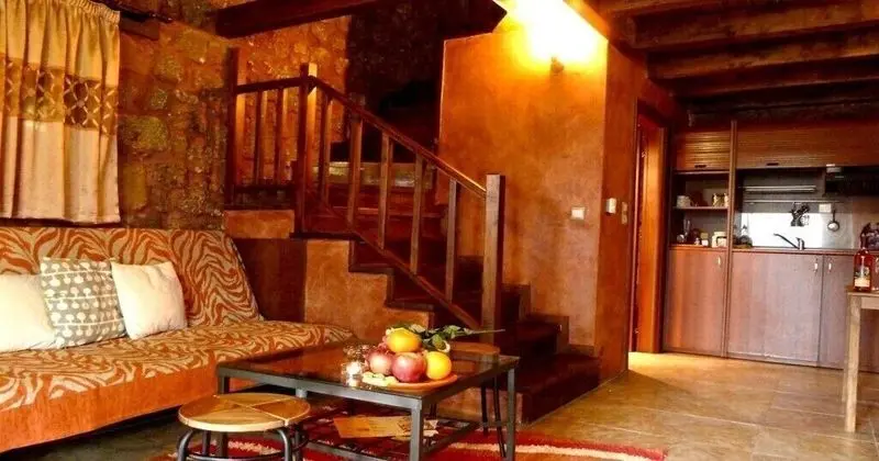 Apart Daire (Split Level with Fireplace & Spa Bath)