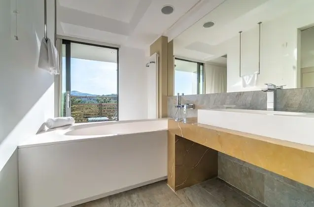 Deluxe Double room with Terrace