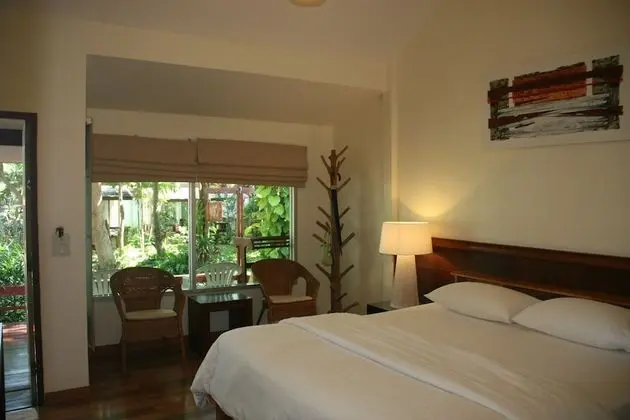 Villa, Garden Area